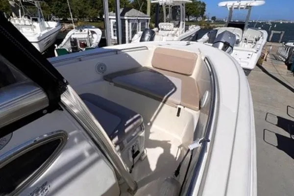 Slide: The Image of Scout 222 Sportfish 2008 - 6