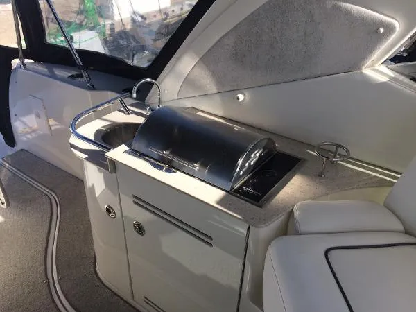 Slide: The Image of Sea Ray 330 Sundancer 2008 - 7