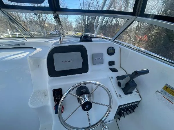 Slide: The Image of Wellcraft 230 Coastal 2000 - 10