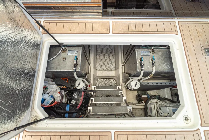 Slide: The Image of Carver Yachts 570 Voyager Pilothouse 2003 - 51