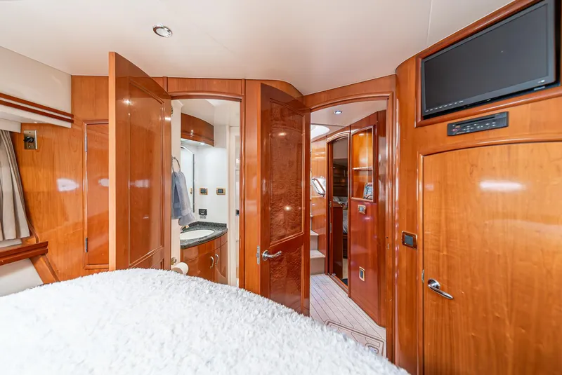 Slide: The Image of Carver Yachts 570 Voyager Pilothouse 2003 - 60