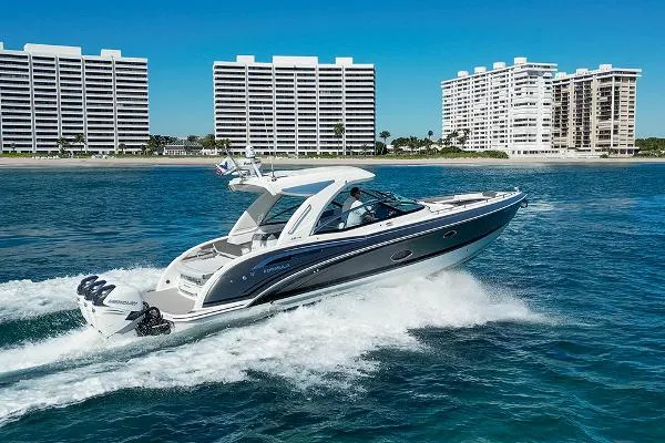 Slide: The Image of Formula 350 Crossover Bowrider 2019 - 1