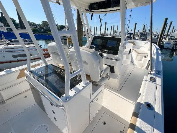 Slide: The Image of Edgewater 280CC 2017 - 8