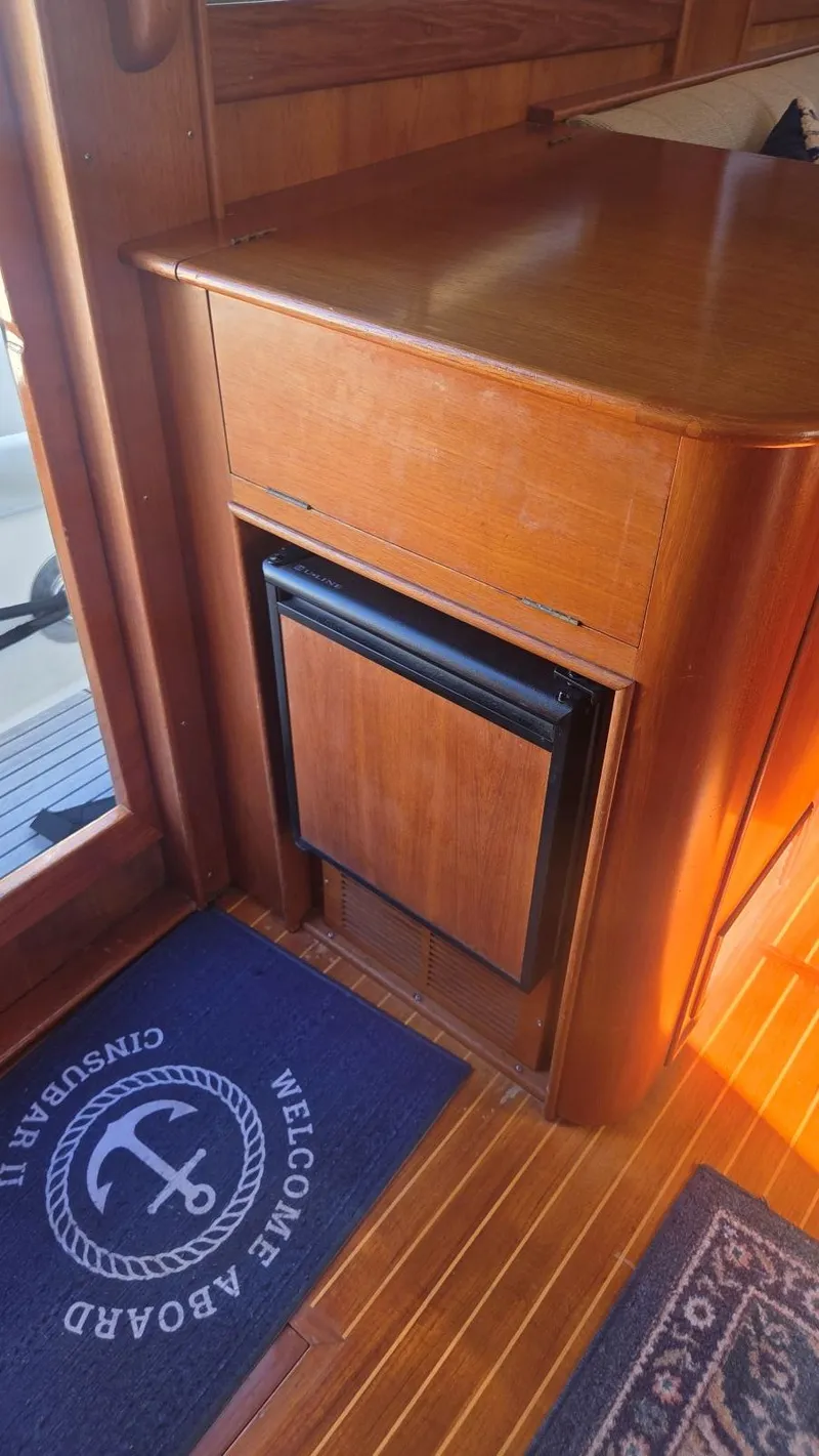 Slide: The Image of Grand Banks 49 Classic 1997 - 54