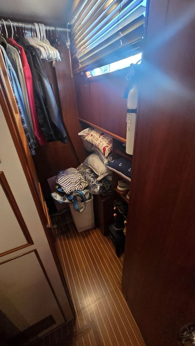 Slide: The Image of Grand Banks 49 Classic 1997 - 63