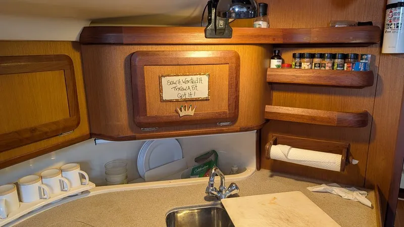 Slide: The Image of Hunter 430 1998 - 12