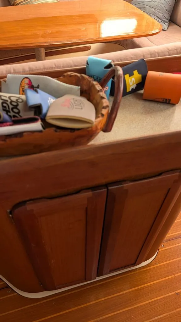 Slide: The Image of Hunter 430 1998 - 16