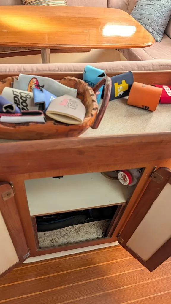 Slide: The Image of Hunter 430 1998 - 18