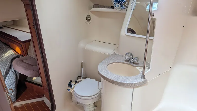 Slide: The Image of Hunter 430 1998 - 26