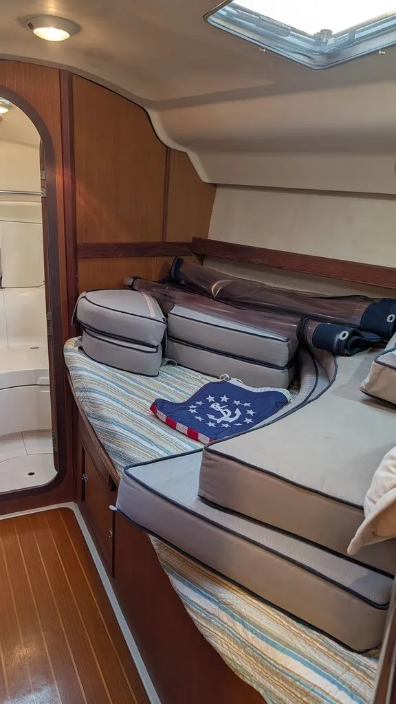 Slide: The Image of Hunter 430 1998 - 36