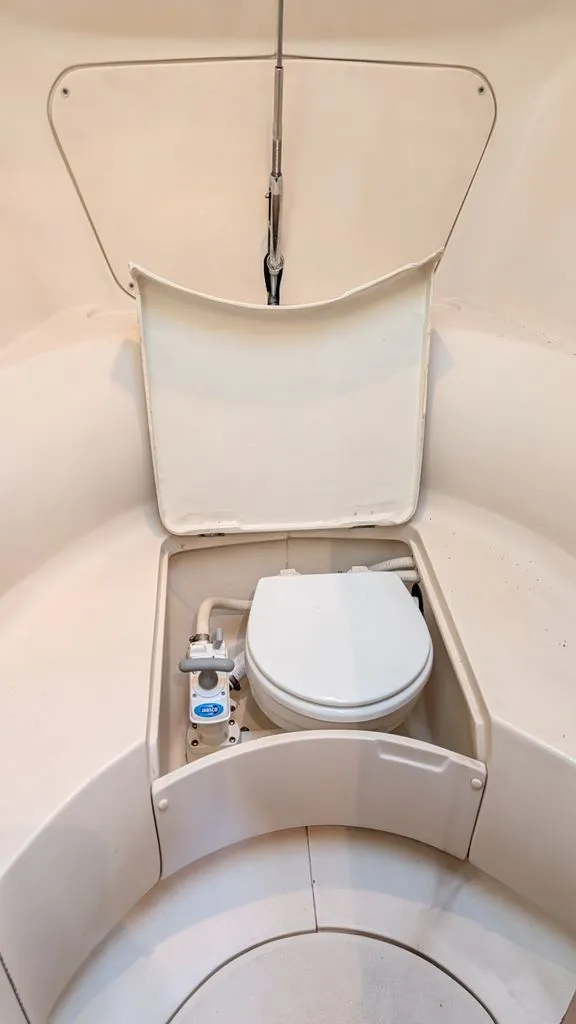 Slide: The Image of Hunter 430 1998 - 42