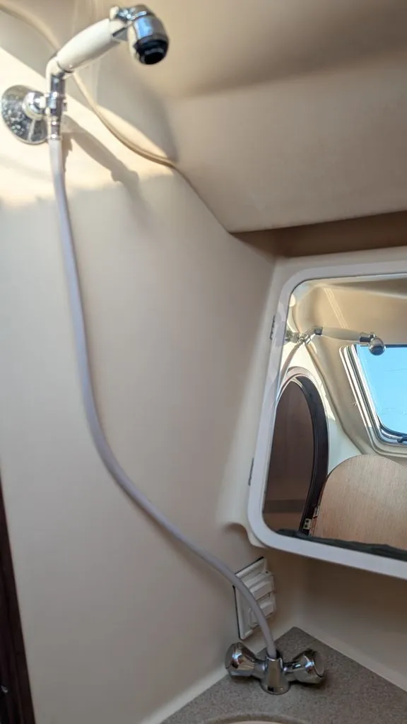 Slide: The Image of Hunter 430 1998 - 43