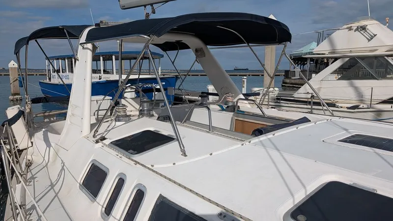 Slide: The Image of Hunter 430 1998 - 45