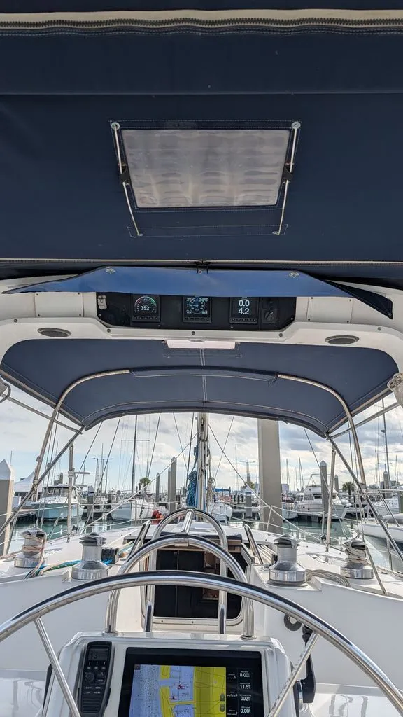 Slide: The Image of Hunter 430 1998 - 49