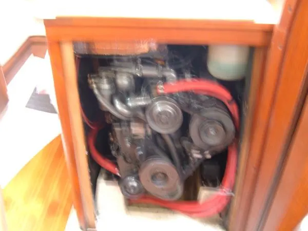 Slide: The Image of Hunter 305 1989 - 9