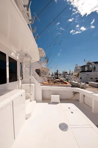 Slide: The Image of Viking 48' Convertible 2003 - 8