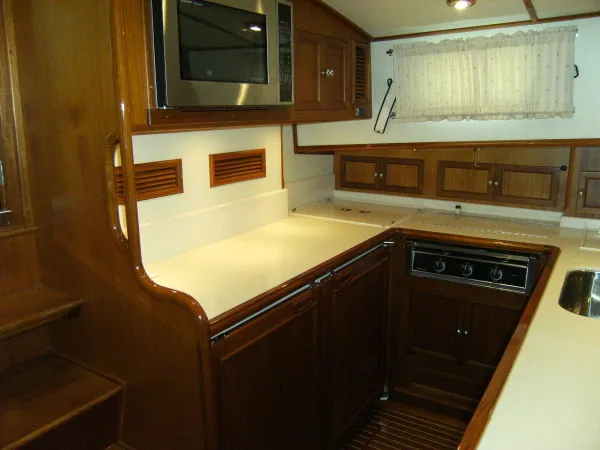Slide: The Image of Eastbay HX w/Extended Sides 2005 - 8