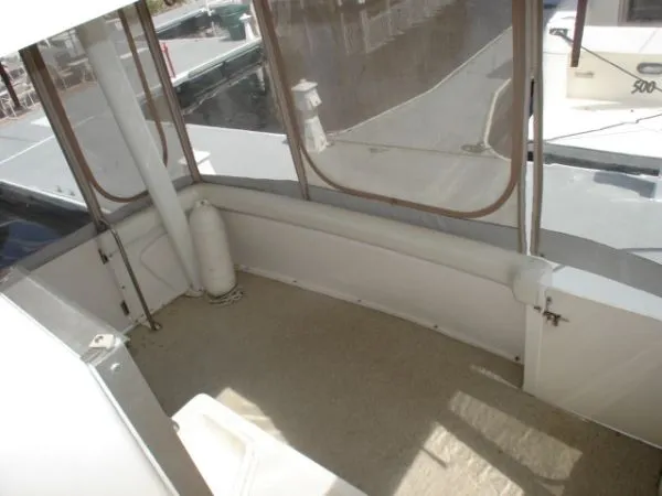 Slide: The Image of Silverton 322 Motor Yacht 1999 - 5