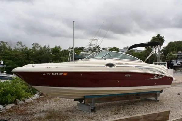 Slide: The Image of Sea Ray Sun Deck 2006 - 0