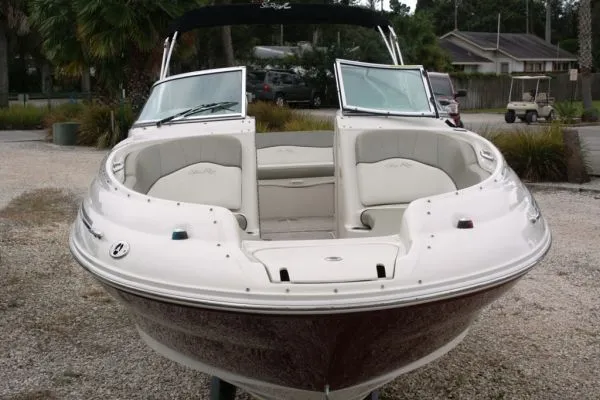 Slide: The Image of Sea Ray Sun Deck 2006 - 3