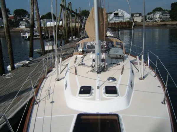 Slide: The Image of Tartan Sloop 1989 - 1