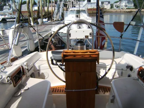 Slide: The Image of Tartan Sloop 1989 - 2
