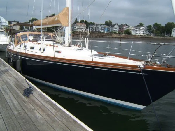 Slide: The Image of Tartan Sloop 1989 - 3