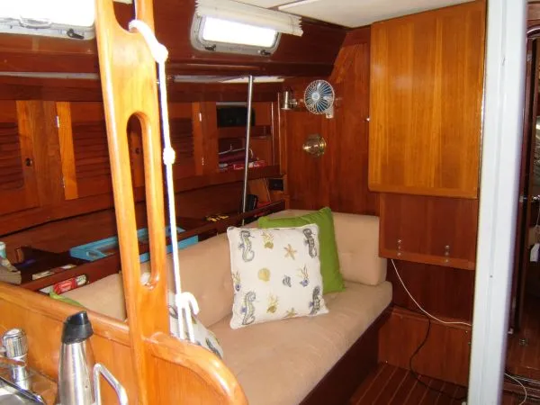 Slide: The Image of Tartan Sloop 1989 - 8