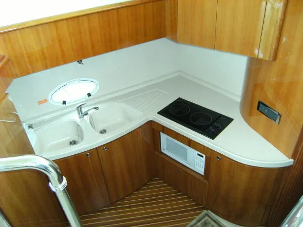 Slide: The Image of Azimut 42 2004 - 5