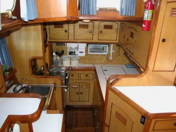 Slide: The Image of Little Harbor Centerboard Stoway Sloop 1982 - 3