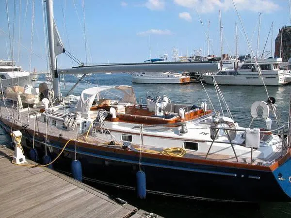 Slide: The Image of Little Harbor Centerboard Stoway Sloop 1982 - 7