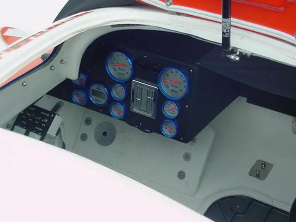 Slide: The Image of Skater / Douglas Marine 368 Race Cat Lite 2005 - 4
