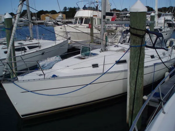 Slide: The Image of Beneteau 361 2001 - 0