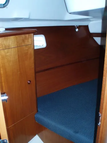Slide: The Image of Beneteau 361 2001 - 7