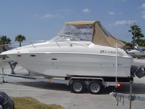 Slide: The Image of Larson Cabrio 254 2001 - 0