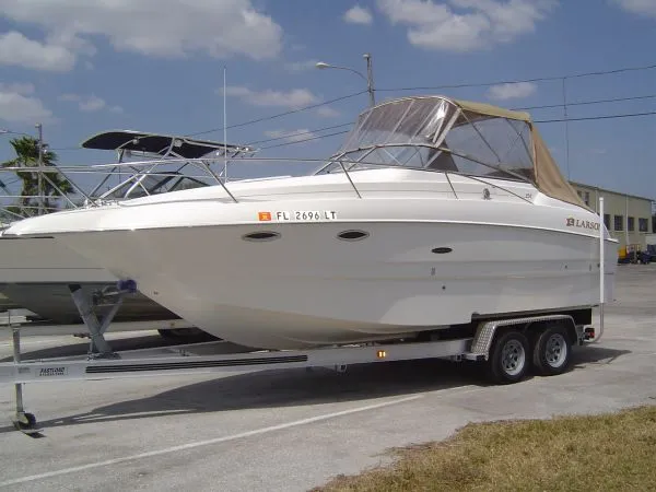 Slide: The Image of Larson Cabrio 254 2001 - 1