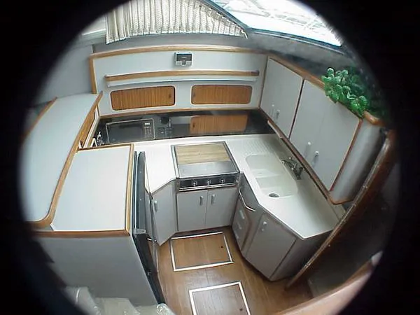 Slide: The Image of Sea Ray 380 Motor Yacht 1989 - 6