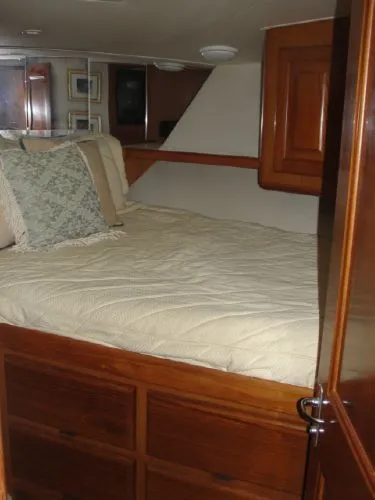 Slide: The Image of Viking 50* Convertible 1996 - 10