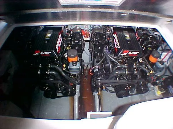 Slide: The Image of Sea Ray 280 Sundancer 2001 - 4