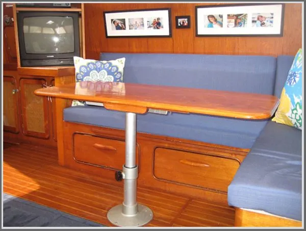 Slide: The Image of Gulfstar Sailmaster Center Cockpit 1979 - 1