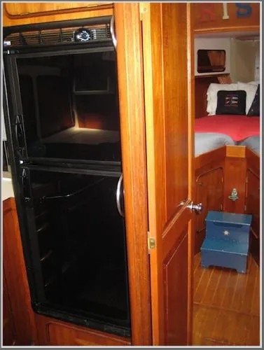 Slide: The Image of Gulfstar Sailmaster Center Cockpit 1979 - 7