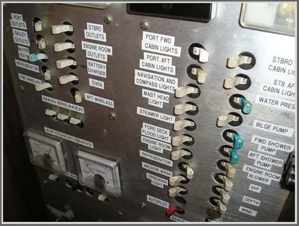 Slide: The Image of Gulfstar Sailmaster Center Cockpit 1979 - 9