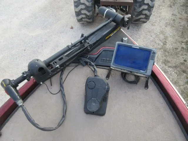 Slide: The Image of Ranger 522VX Comanche Bass Boat / Mercury 225 Opti / Only 2000 - 8