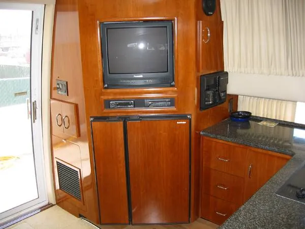 Slide: The Image of Carver Yachts 360 Sport Sedan 2003 - 3