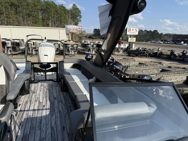 Slide: The Image of Veranda V One 25 2026 - 14