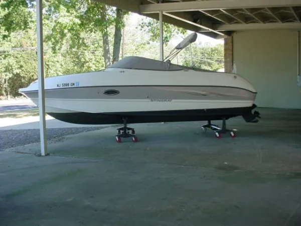 Slide: The Image of Stingray 220DR 2004 - 1