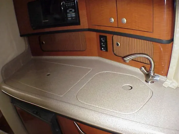 Slide: The Image of Sea Ray 300 Sundancer 2005 - 10