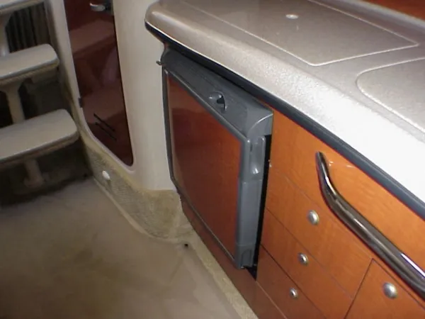 Slide: The Image of Sea Ray 300 Sundancer 2005 - 11