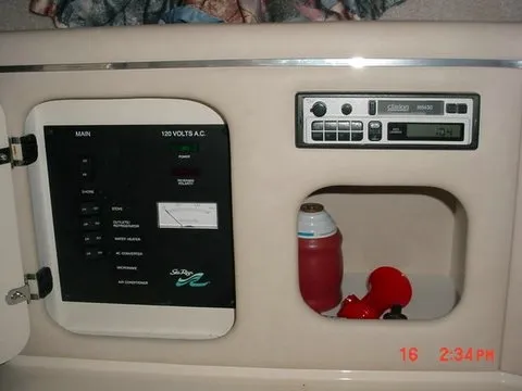 Slide: The Image of Sea Ray 250 Sundancer 1995 - 6