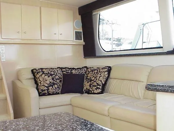 Slide: The Image of Carver Yachts 406 Motor Yacht 2000 - 2